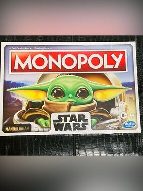 NWT Monopoly Star Wars The Mandalorian Edition Grogu Baby Yoda 8+ 2-4 Players